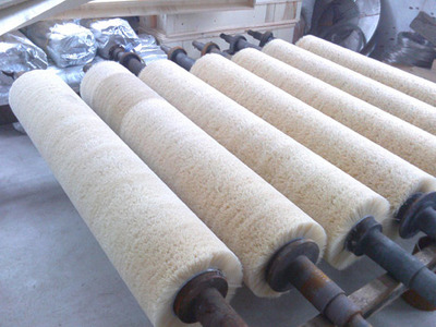 小型缠绕毛刷辊